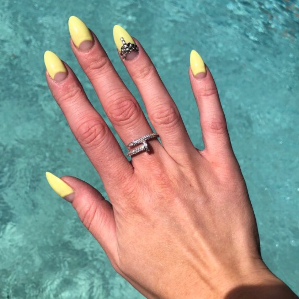 925 Sterling Silver Bling Iced Out Nail Head Ring